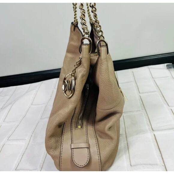 Michael Kors tan chained shoulder bag - Picture 7 of 15